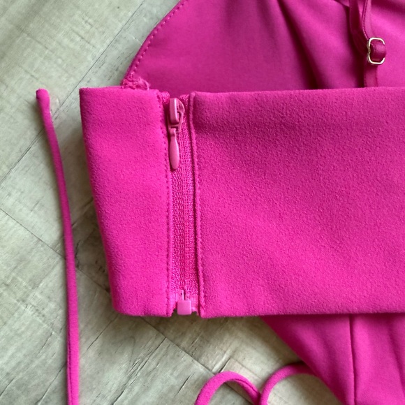 Oh Polly Syrenę Pink Rhinestone Heart Crop Top - Picture 4 of 9